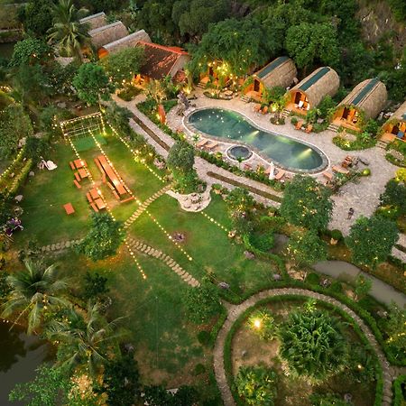 The Goat Boutique Resort ニンビン エクステリア 写真