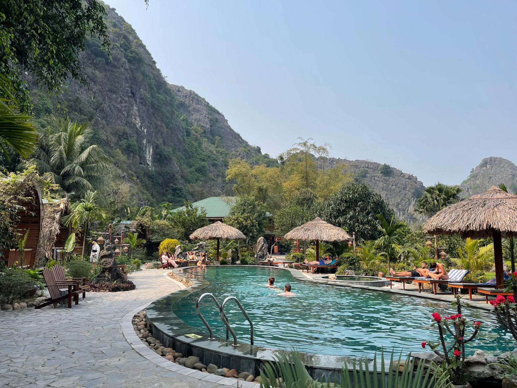 The Goat Boutique Resort ニンビン エクステリア 写真